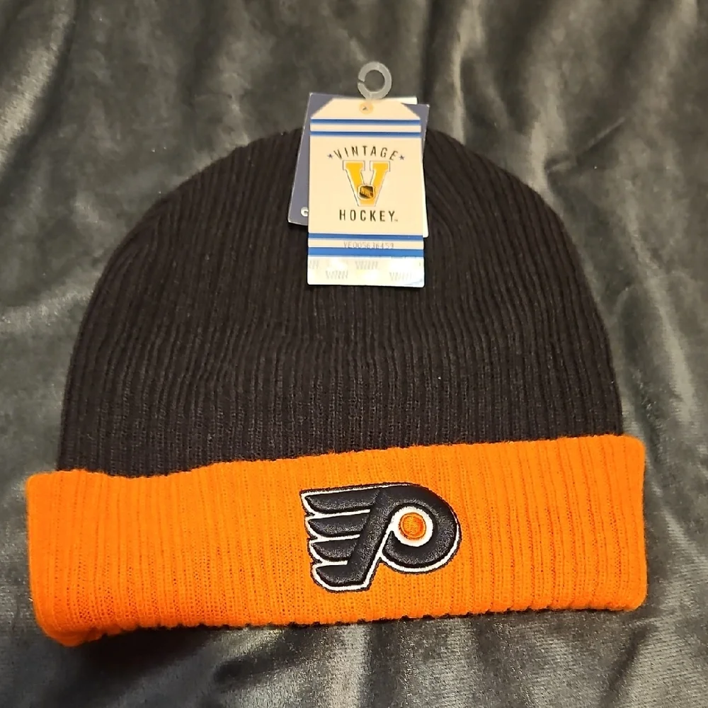 NWT Fanatics Philadelphi Flyers Vintage Hockey NHL Beanie OSFA